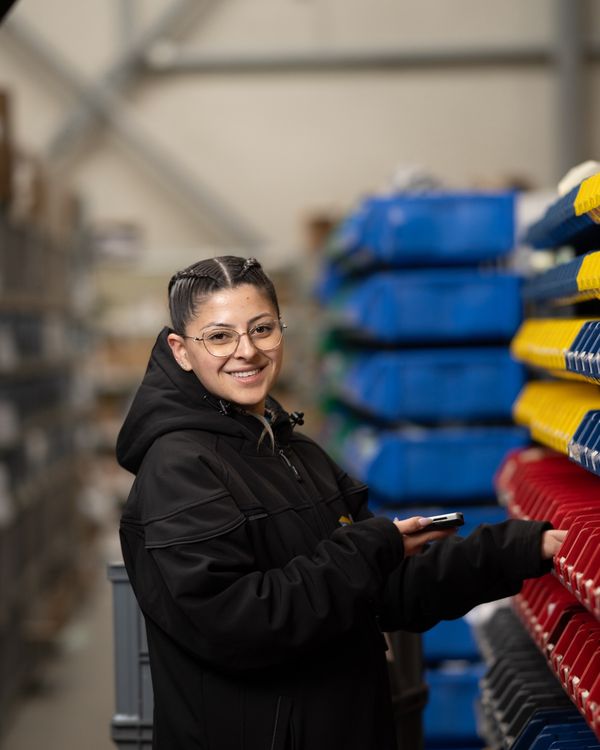 Picking manager at the BigArena fulfillment center